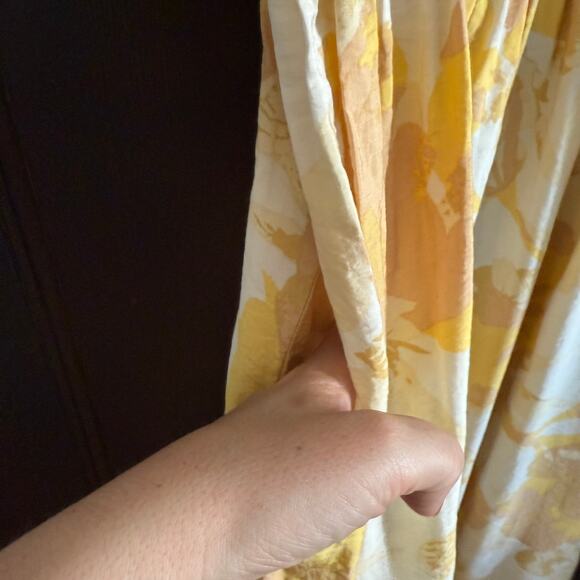 NLT No Less Than | Yellow Floral Puff Sleeve Cottagecore Midi Dress | 2XL - Picture 5 of 7